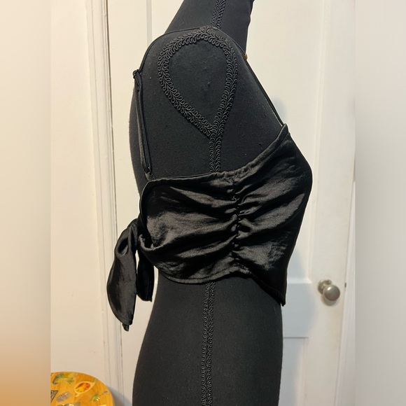 #310 Crop tank tie top - Picture 3 of 12